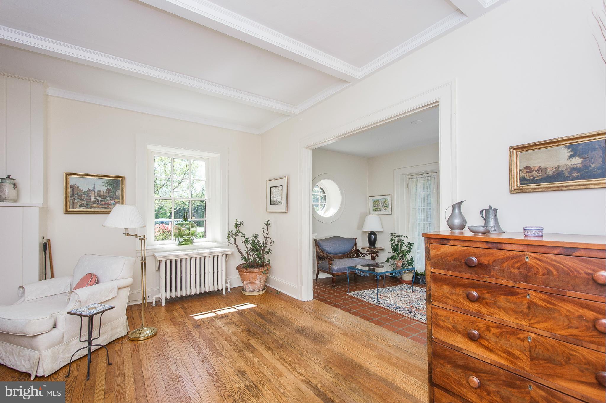 NORTH ROLAND PARK - Residential