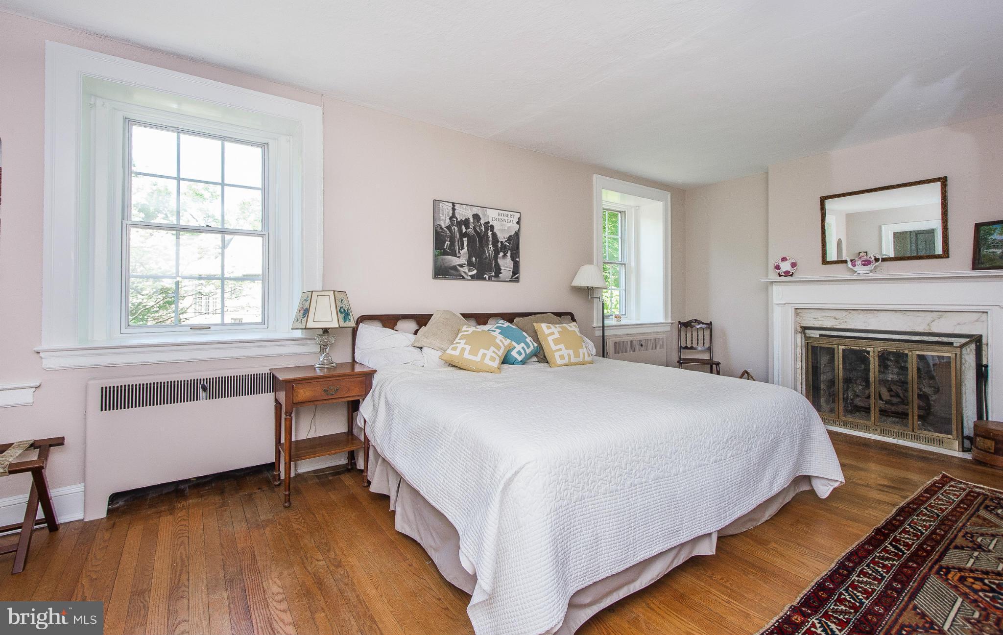 NORTH ROLAND PARK - Residential