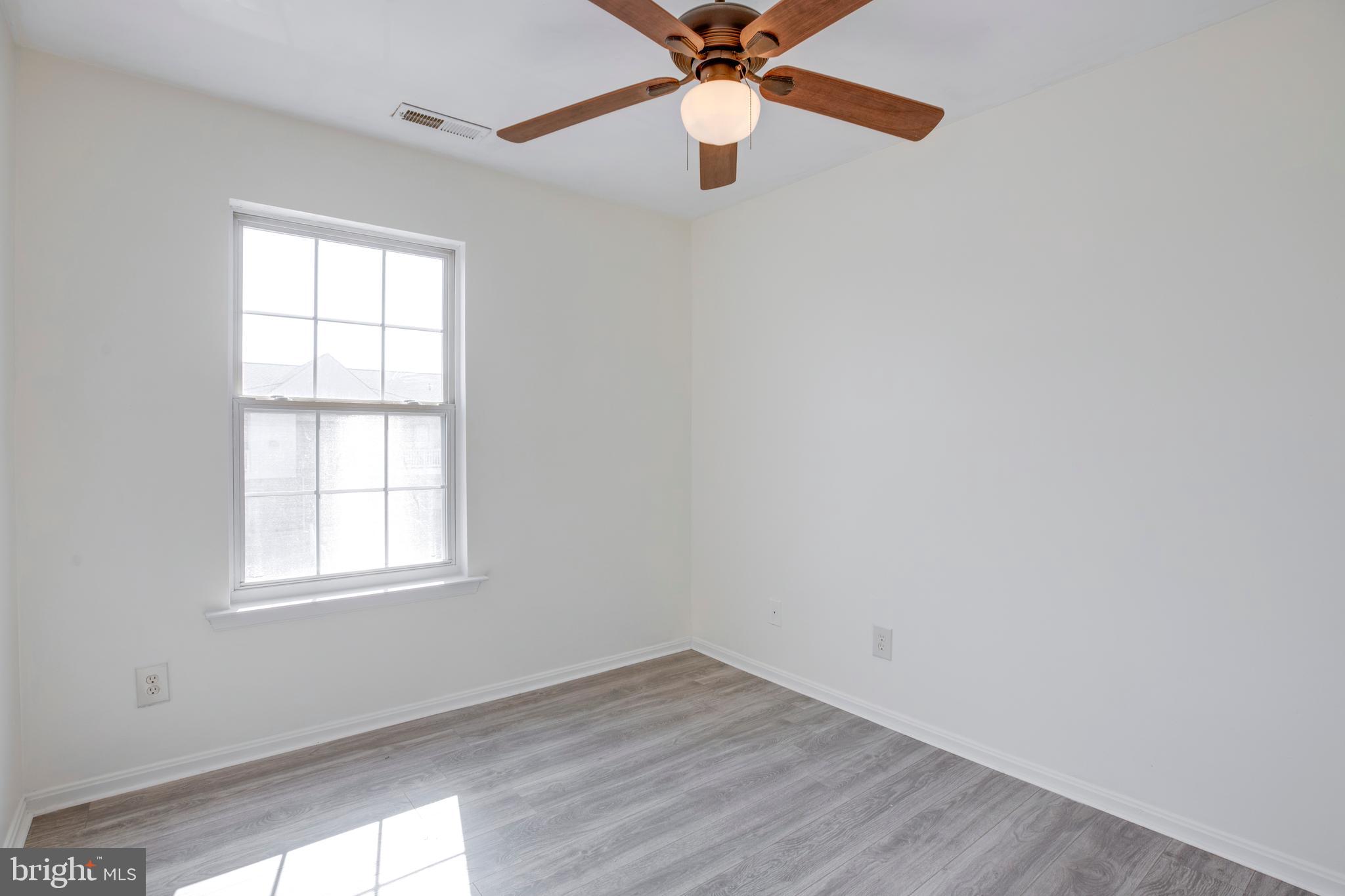 CARRIAGE POINTE AT AQUIA - Residential Lease