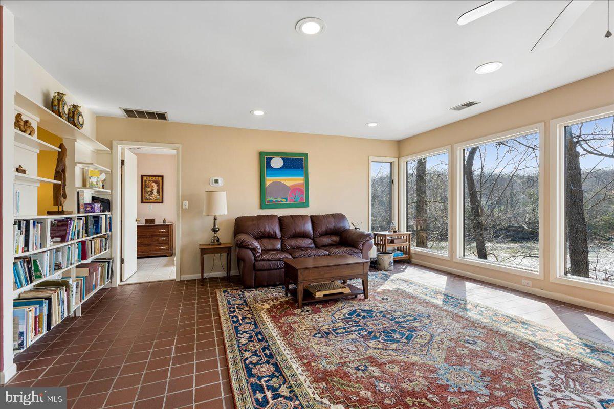 GREAT OAK ESTATES - Residential