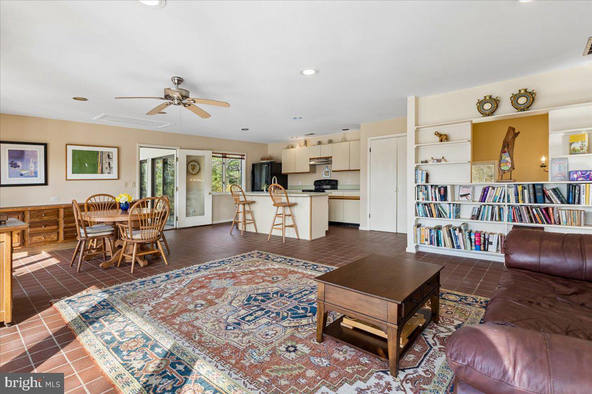 GREAT OAK ESTATES - Residential