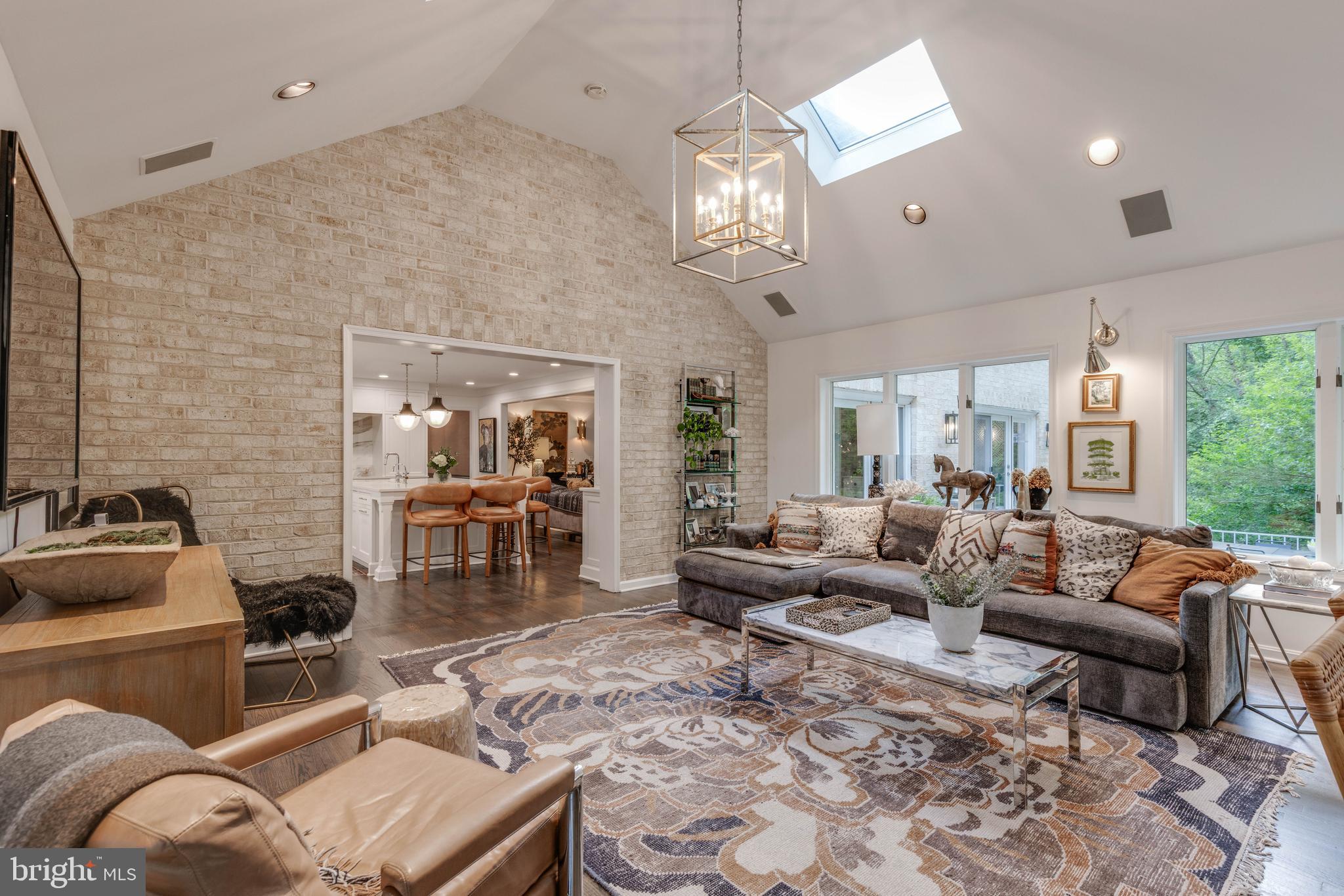 RUXTON HILL - Residential