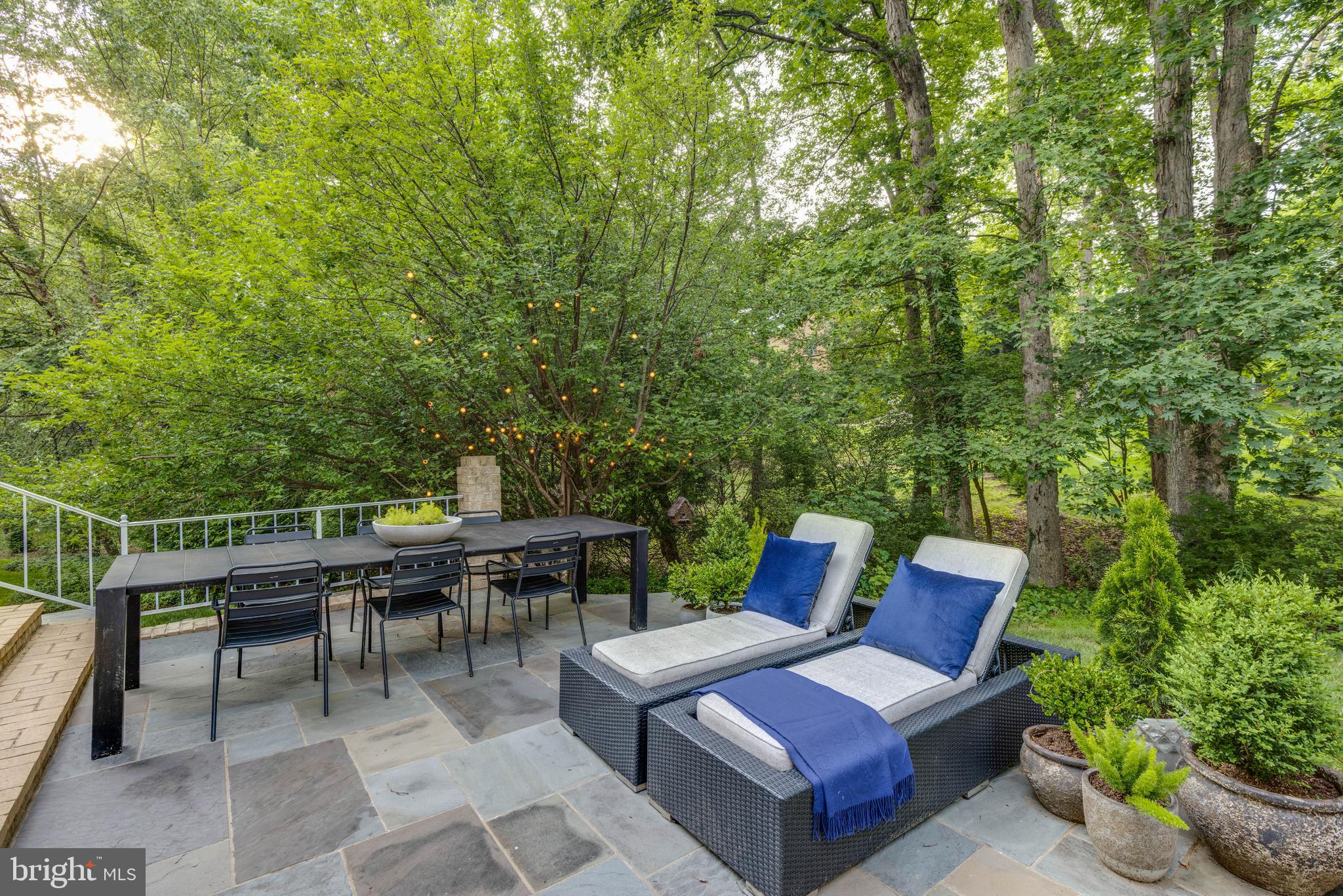 RUXTON HILL - Residential