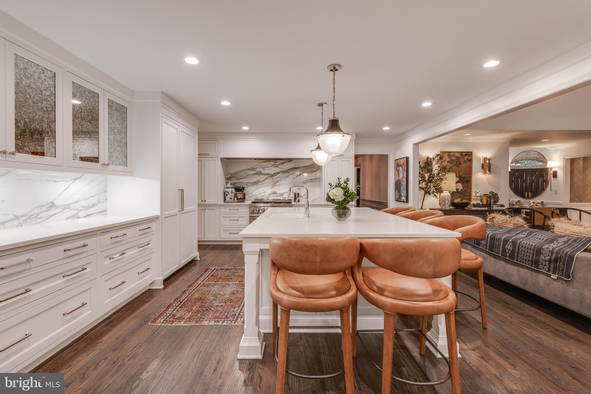 8 ROCKLAND VUE COURT