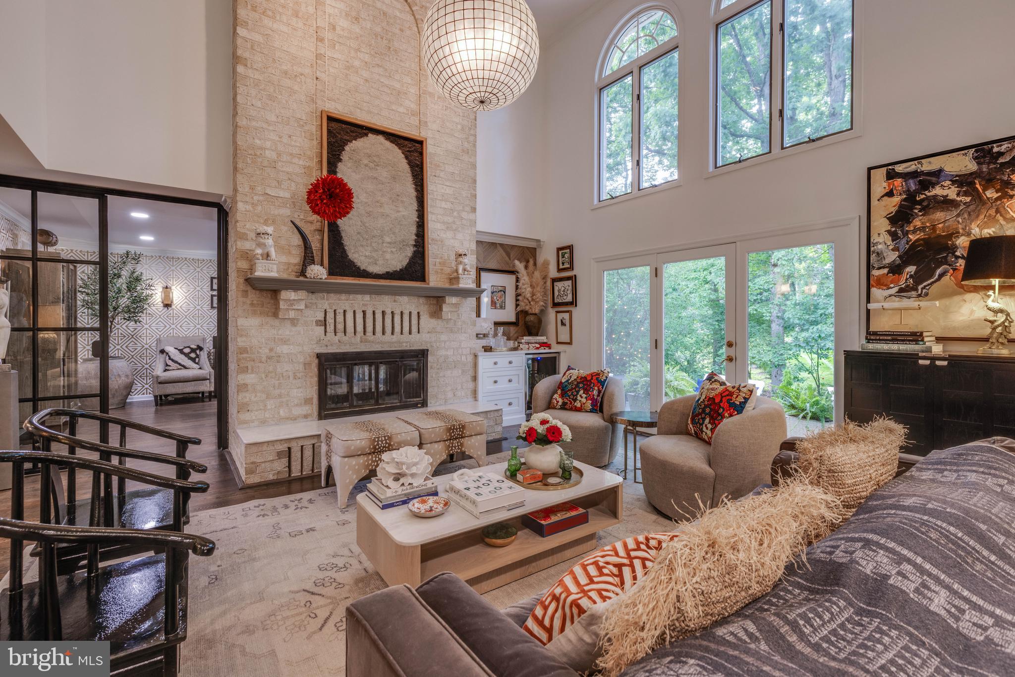 8 ROCKLAND VUE COURT