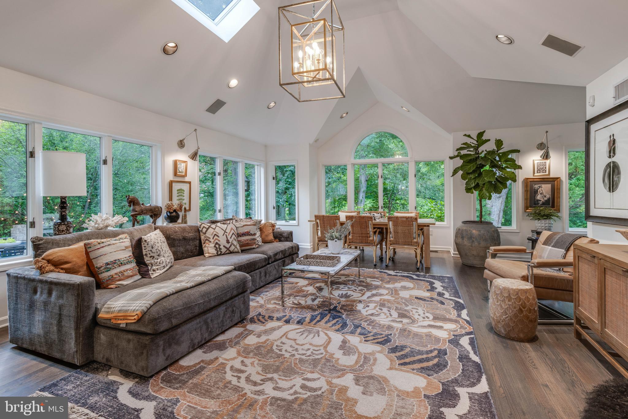 RUXTON HILL - Residential