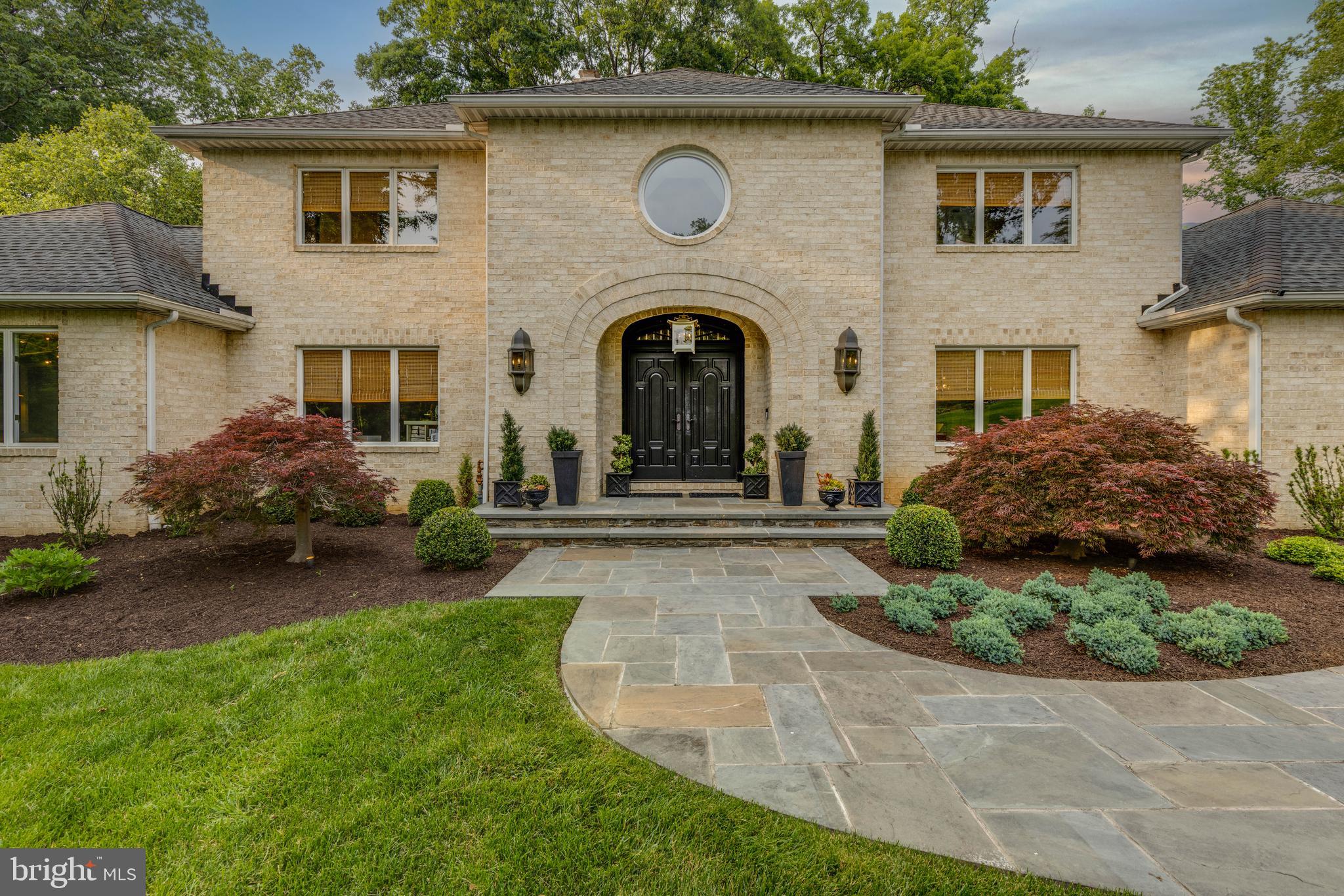 RUXTON HILL - Residential