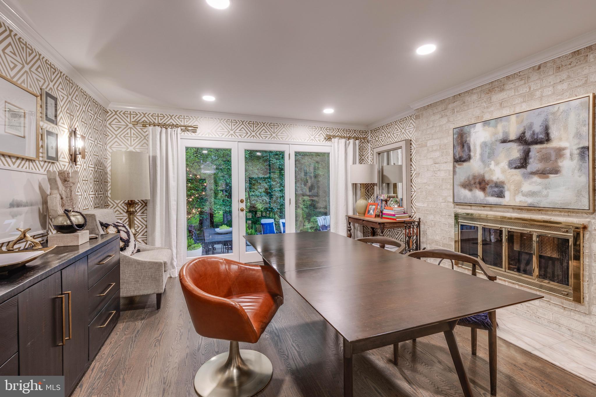 RUXTON HILL - Residential