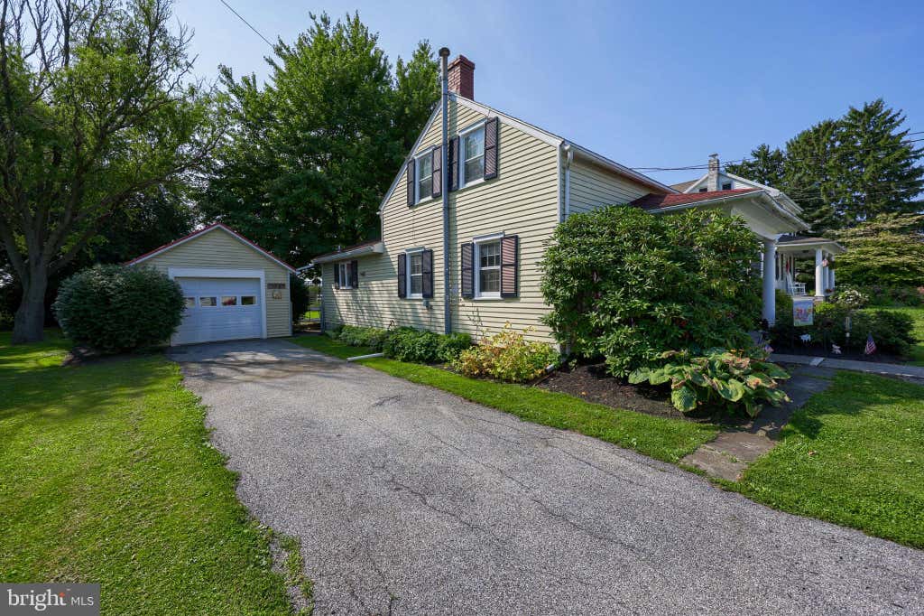 Photo of 1323 Church Street, LITITZ, PA 17543 (MLS # PALA2092496)