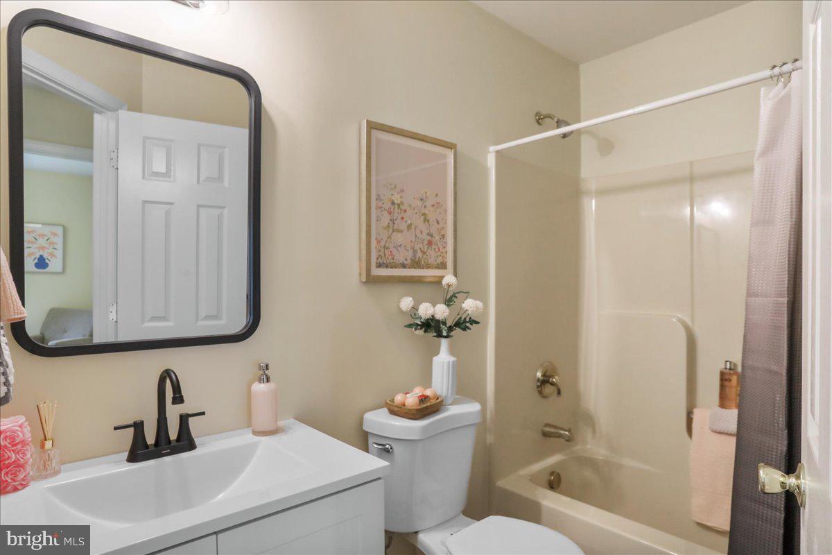 BRIAR RUN - Residential