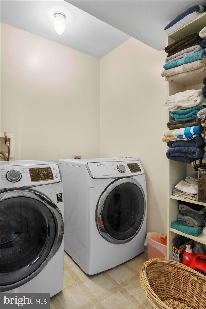 BRIAR RUN - Residential