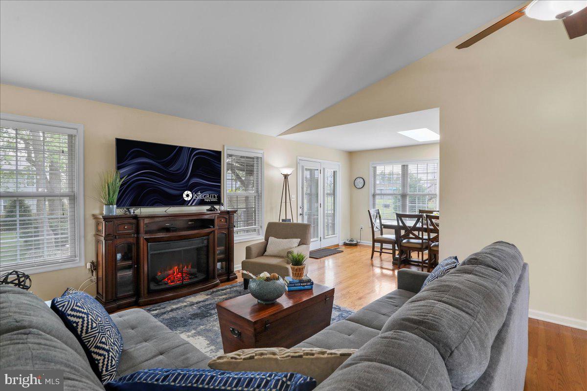 BRIAR RUN - Residential