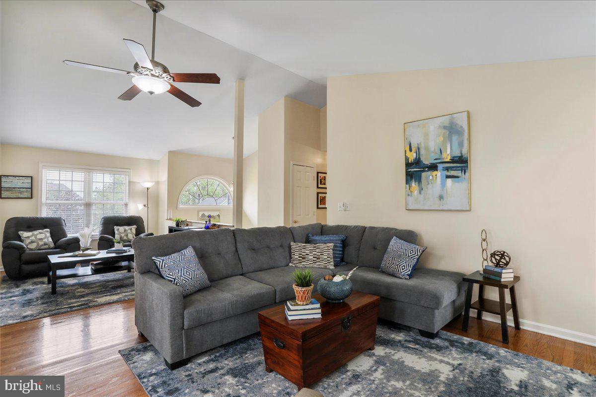 BRIAR RUN - Residential