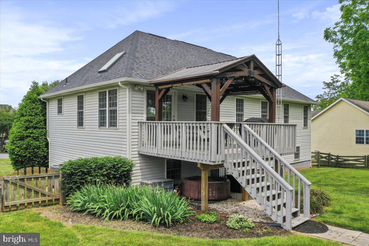 462 OAK LEE DRIVE