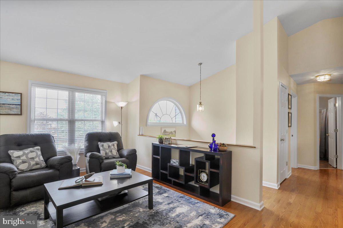 BRIAR RUN - Residential