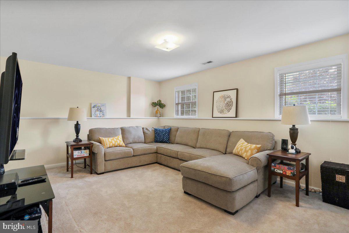 BRIAR RUN - Residential