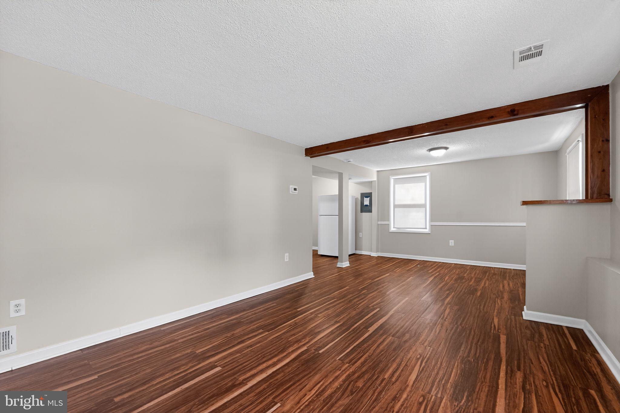 MAPLE RIDGE - Residential