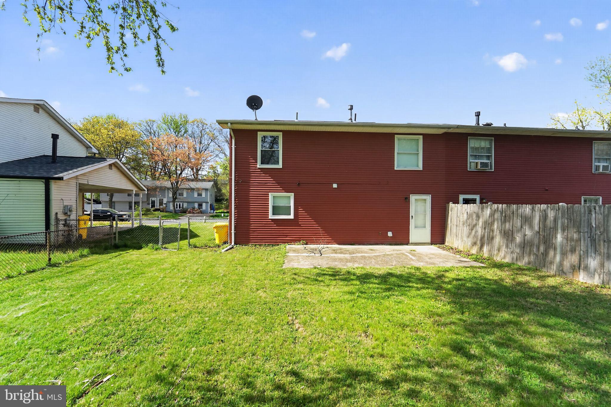 MAPLE RIDGE - Residential