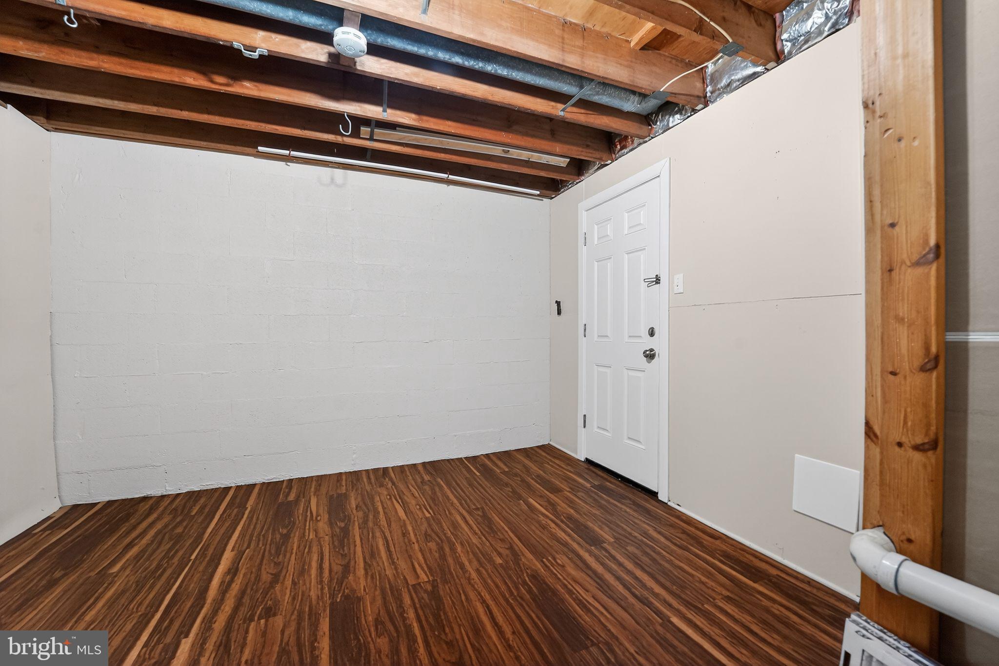 MAPLE RIDGE - Residential