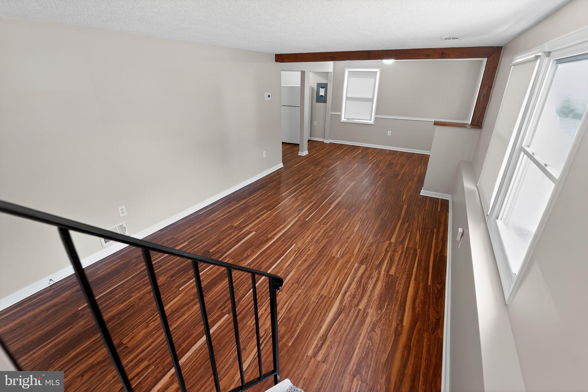 MAPLE RIDGE - Residential