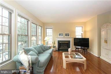 CRESTMONT TOWNHOUSES - Residential Lease