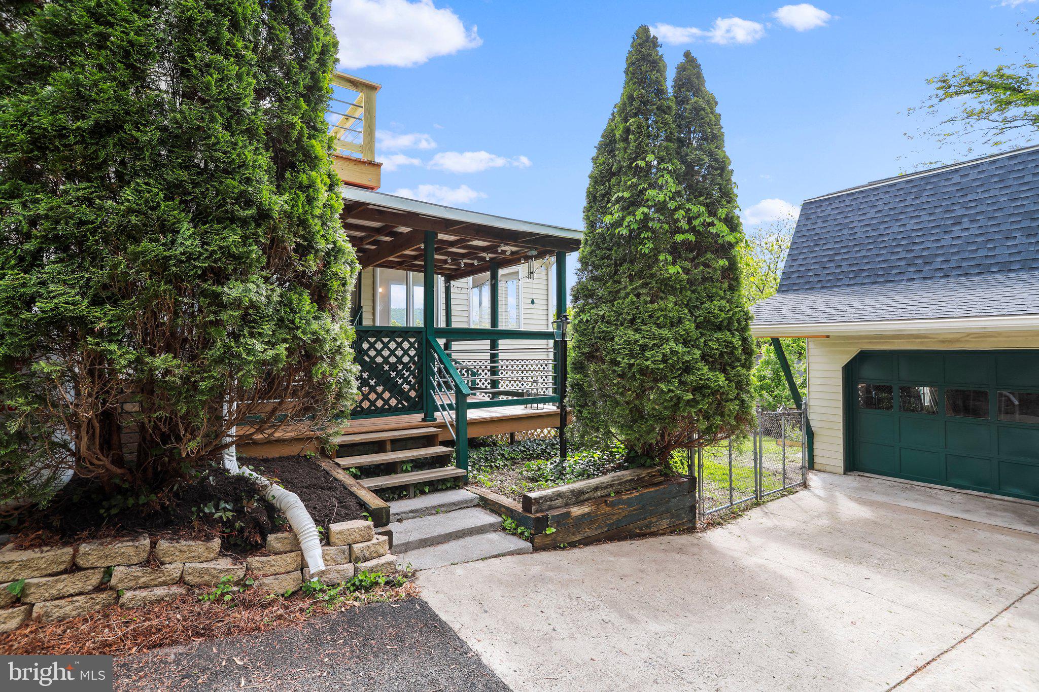 HARPERS FERRY - Residential