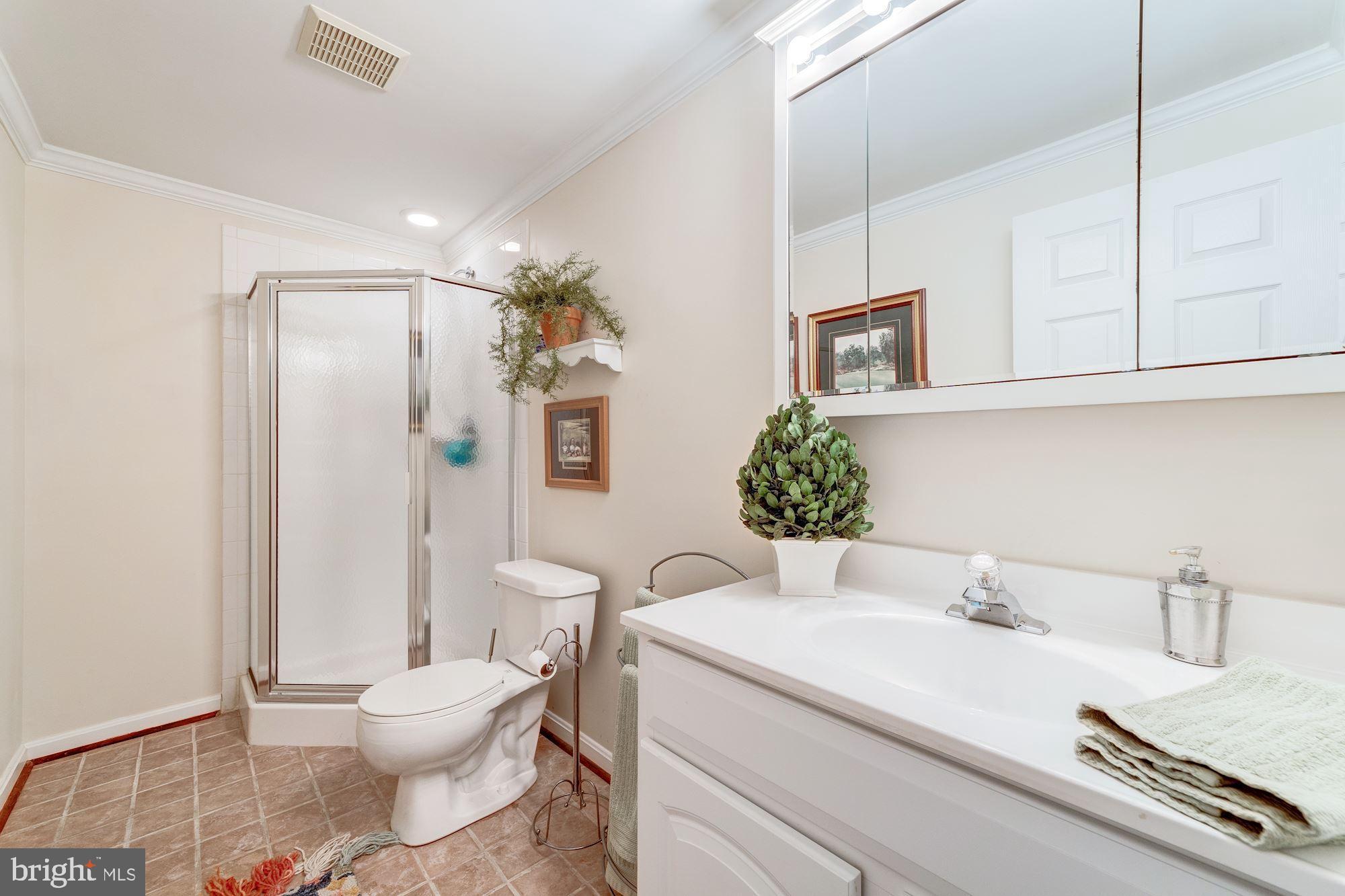 CROSSPOINTE - Residential