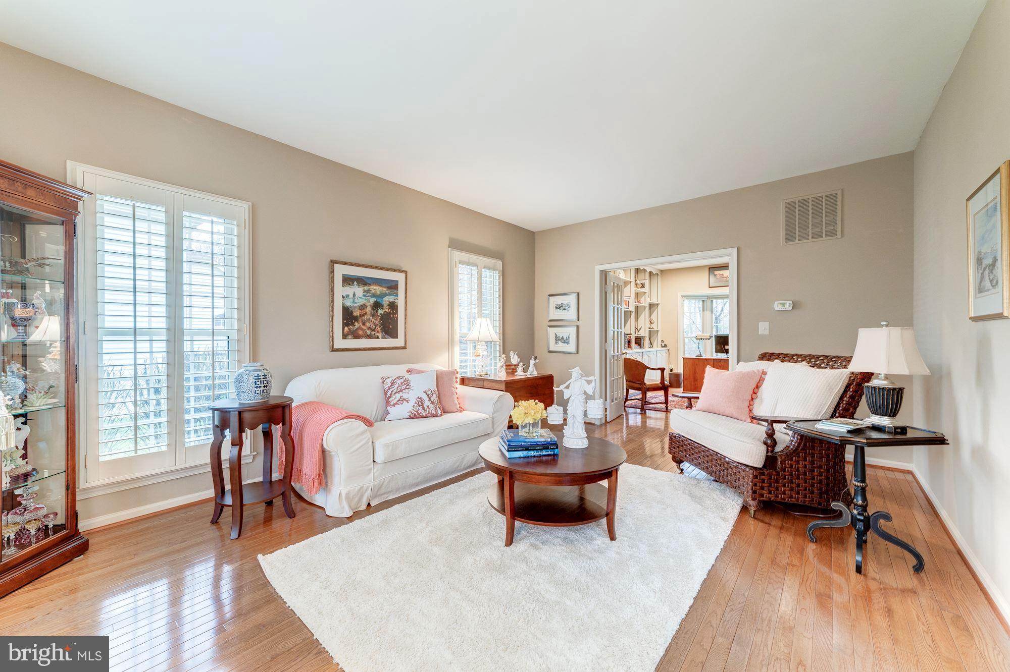 CROSSPOINTE - Residential