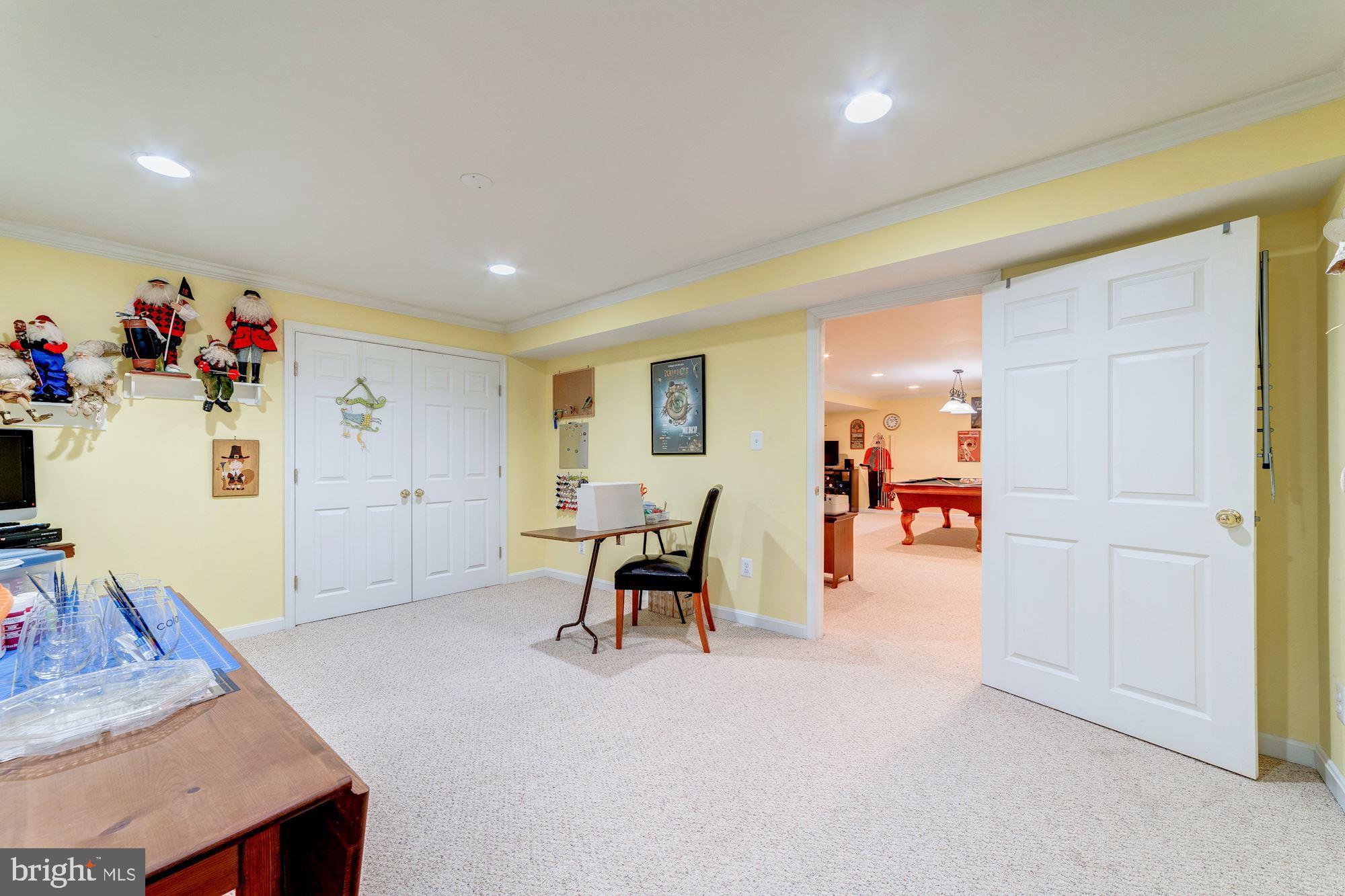 CROSSPOINTE - Residential