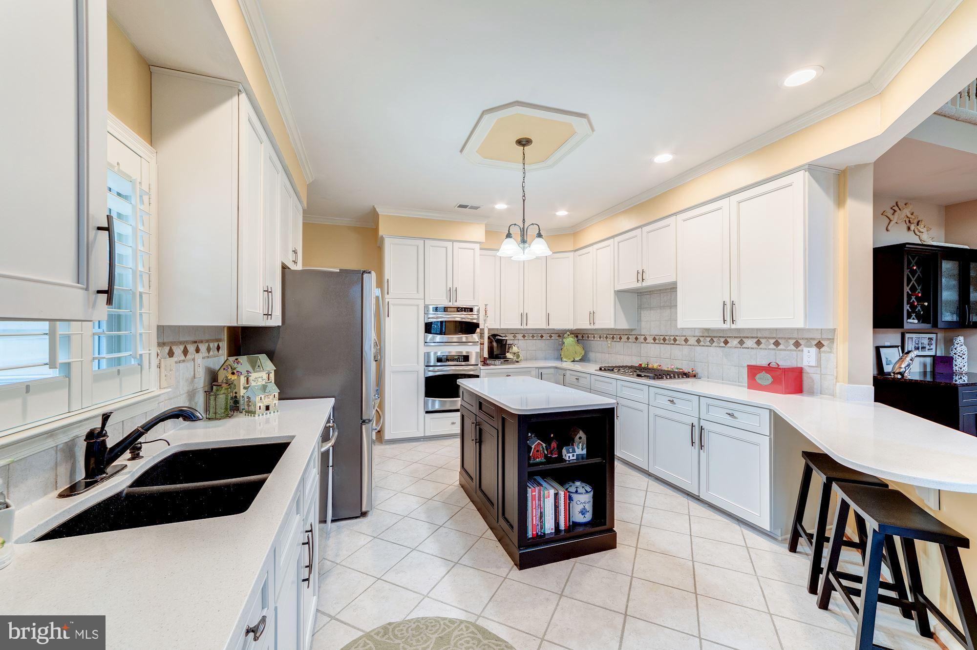 CROSSPOINTE - Residential