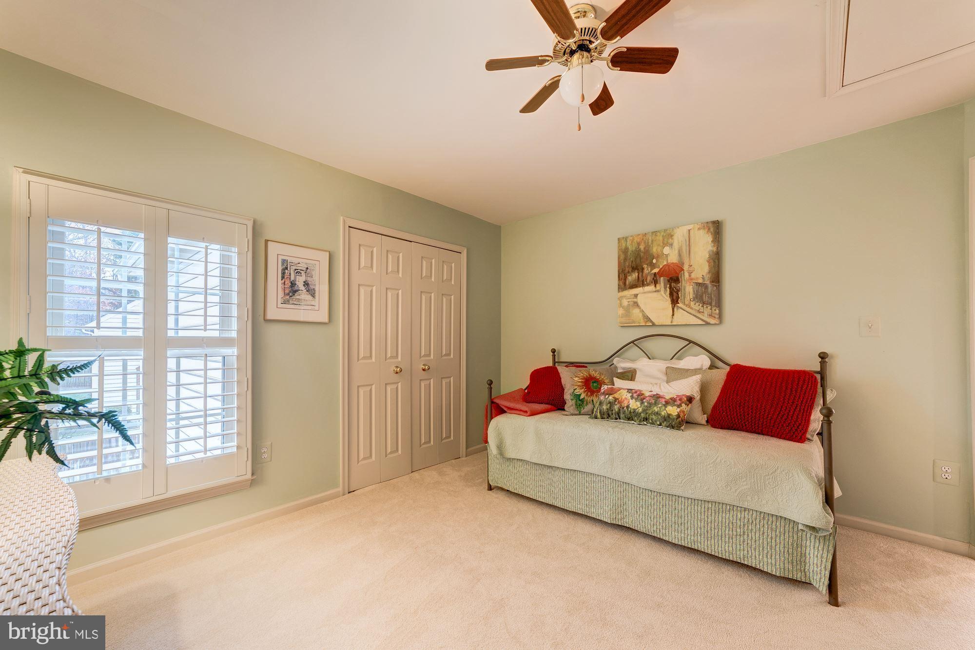 CROSSPOINTE - Residential