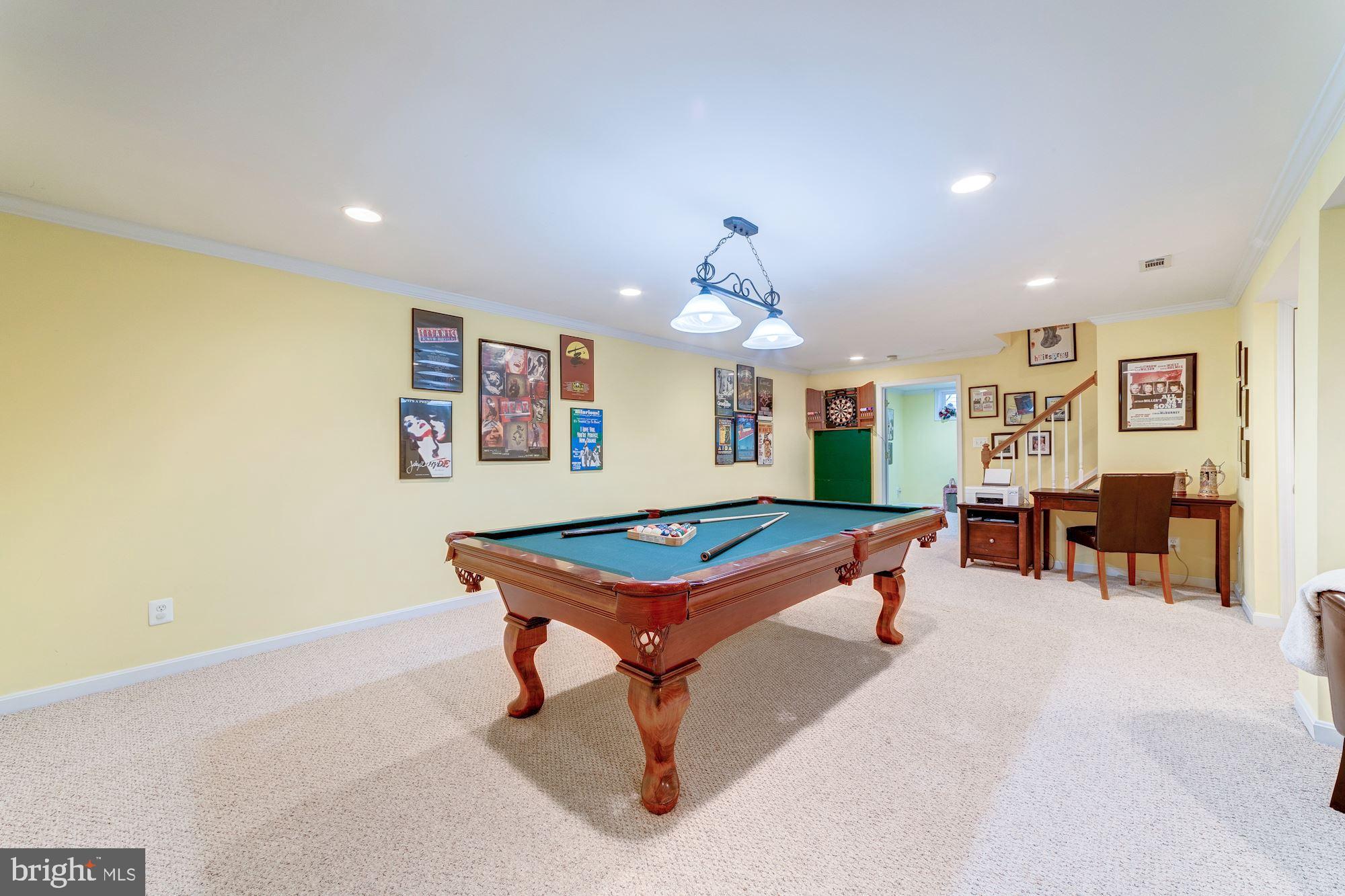 CROSSPOINTE - Residential