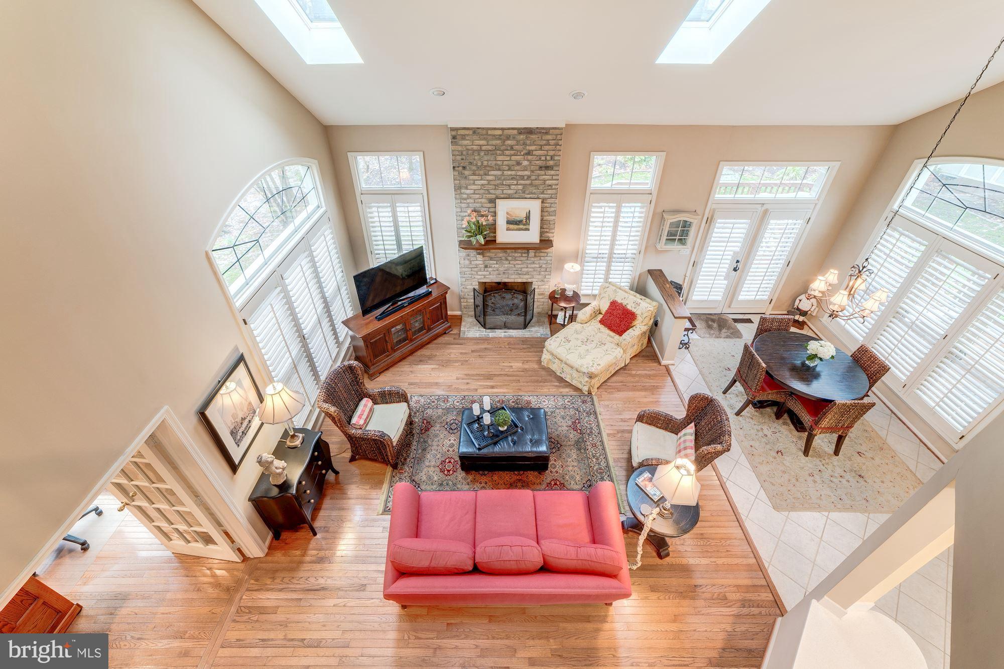 CROSSPOINTE - Residential