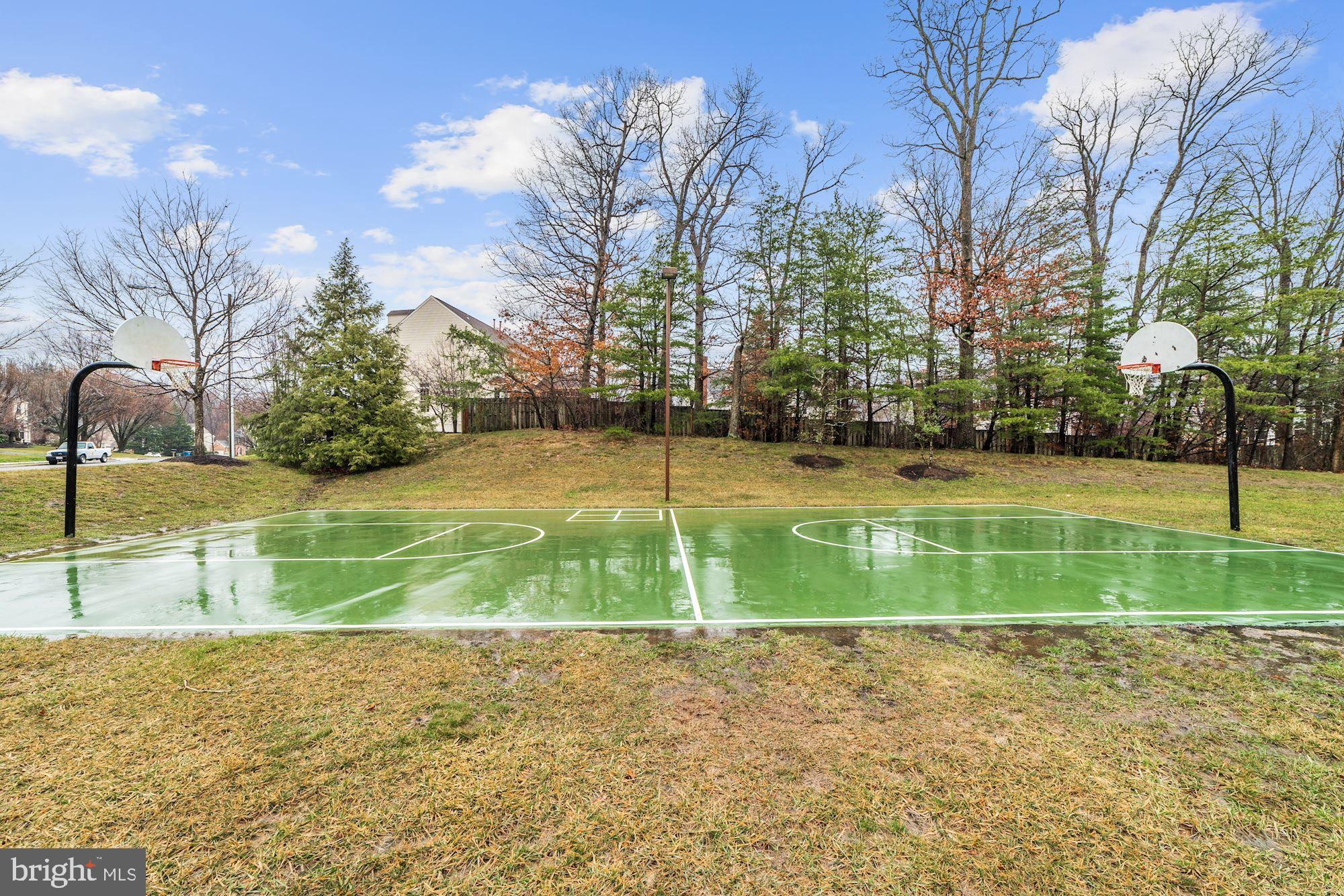 CROSSPOINTE - Residential