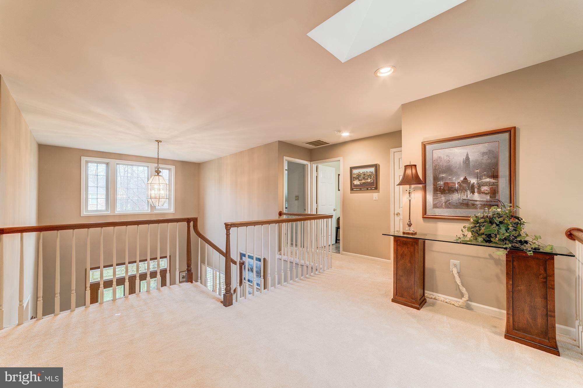 CROSSPOINTE - Residential