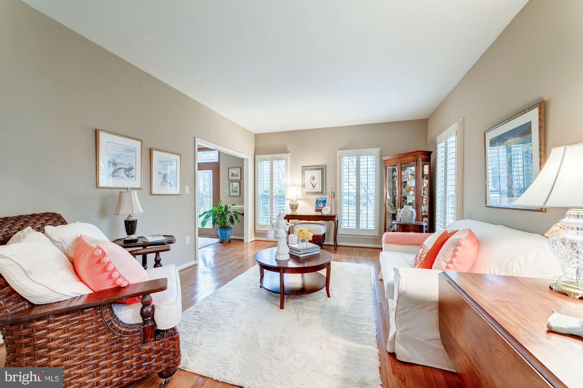 CROSSPOINTE - Residential