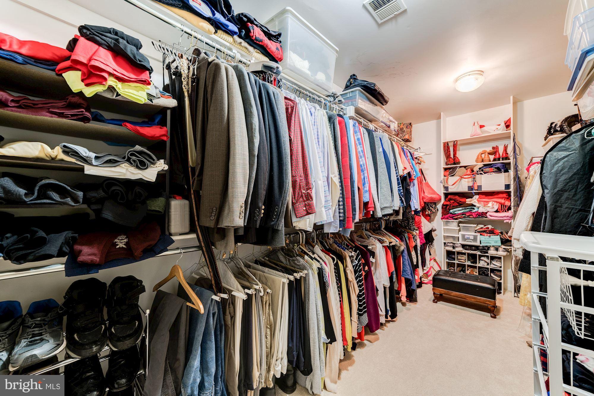 CROSSPOINTE - Residential