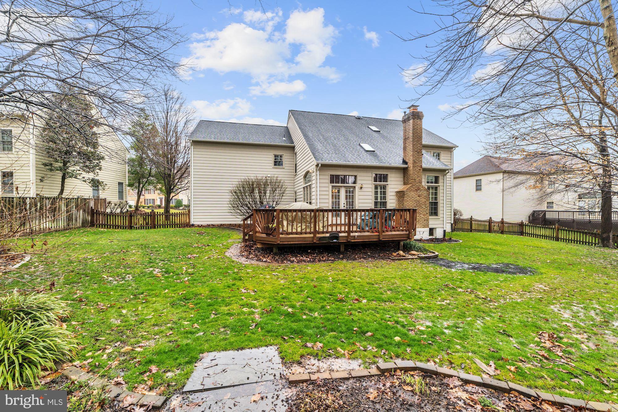 CROSSPOINTE - Residential