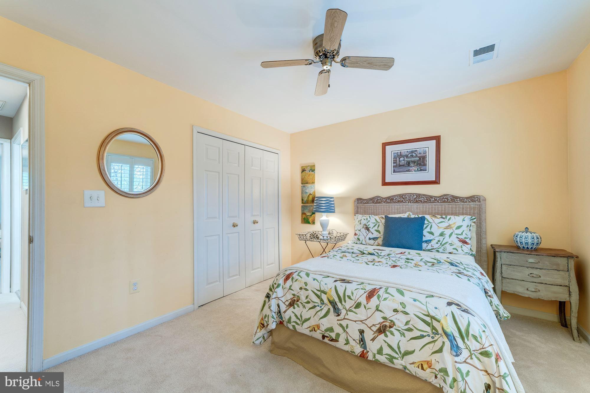 CROSSPOINTE - Residential