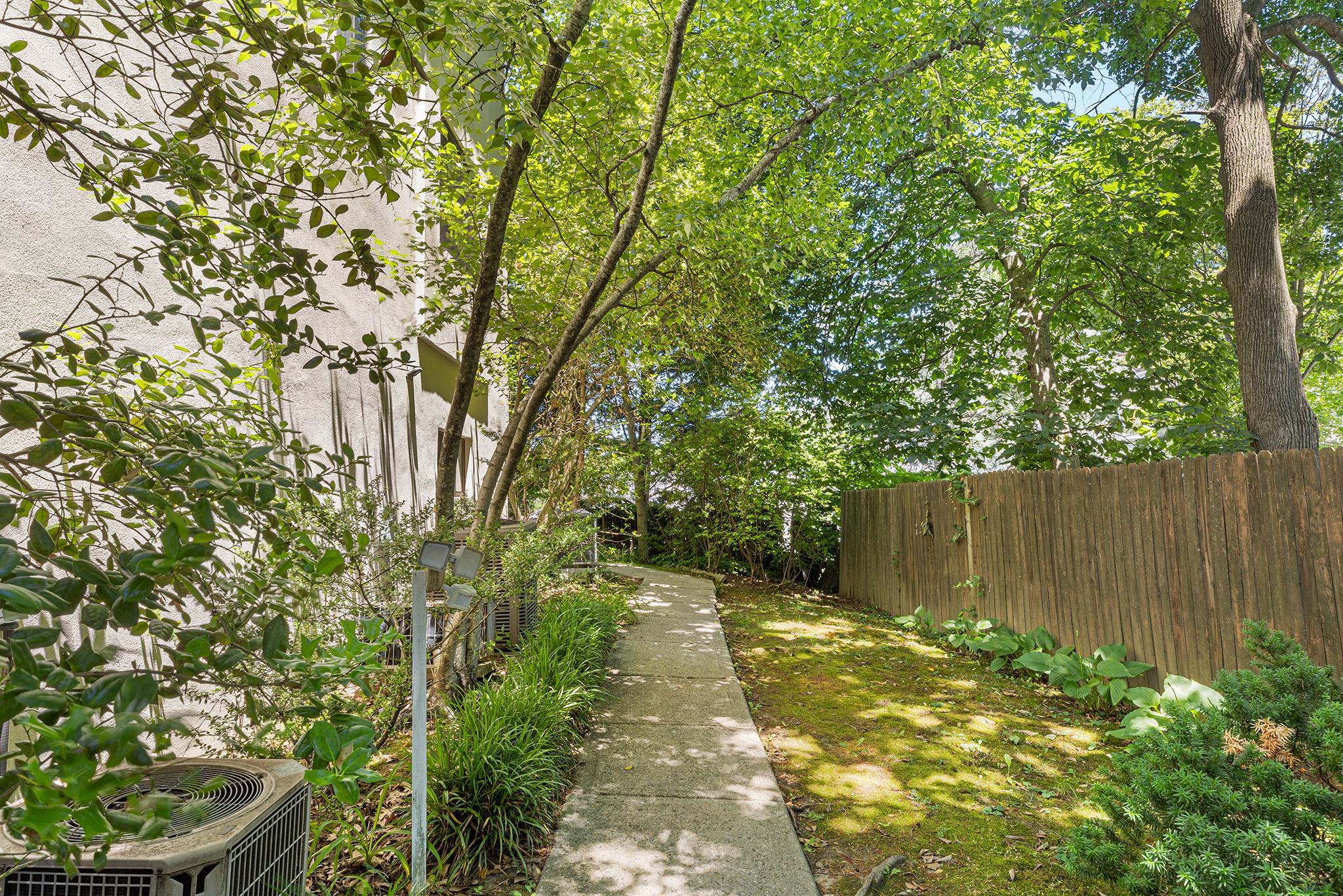 119 E MONTGOMERY AVENUE 7