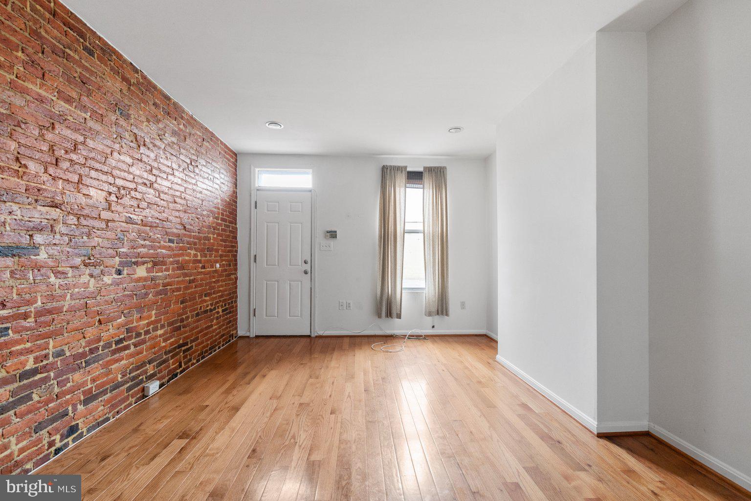 WASHINGTON VILLAGE - Residential