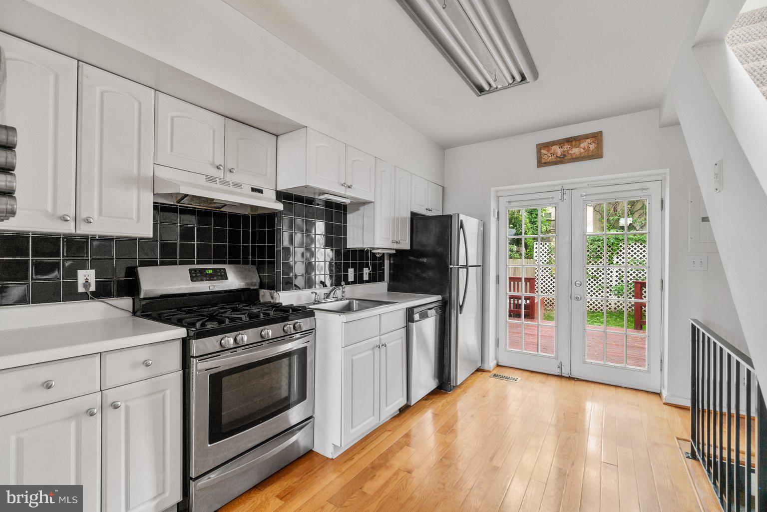 WASHINGTON VILLAGE - Residential