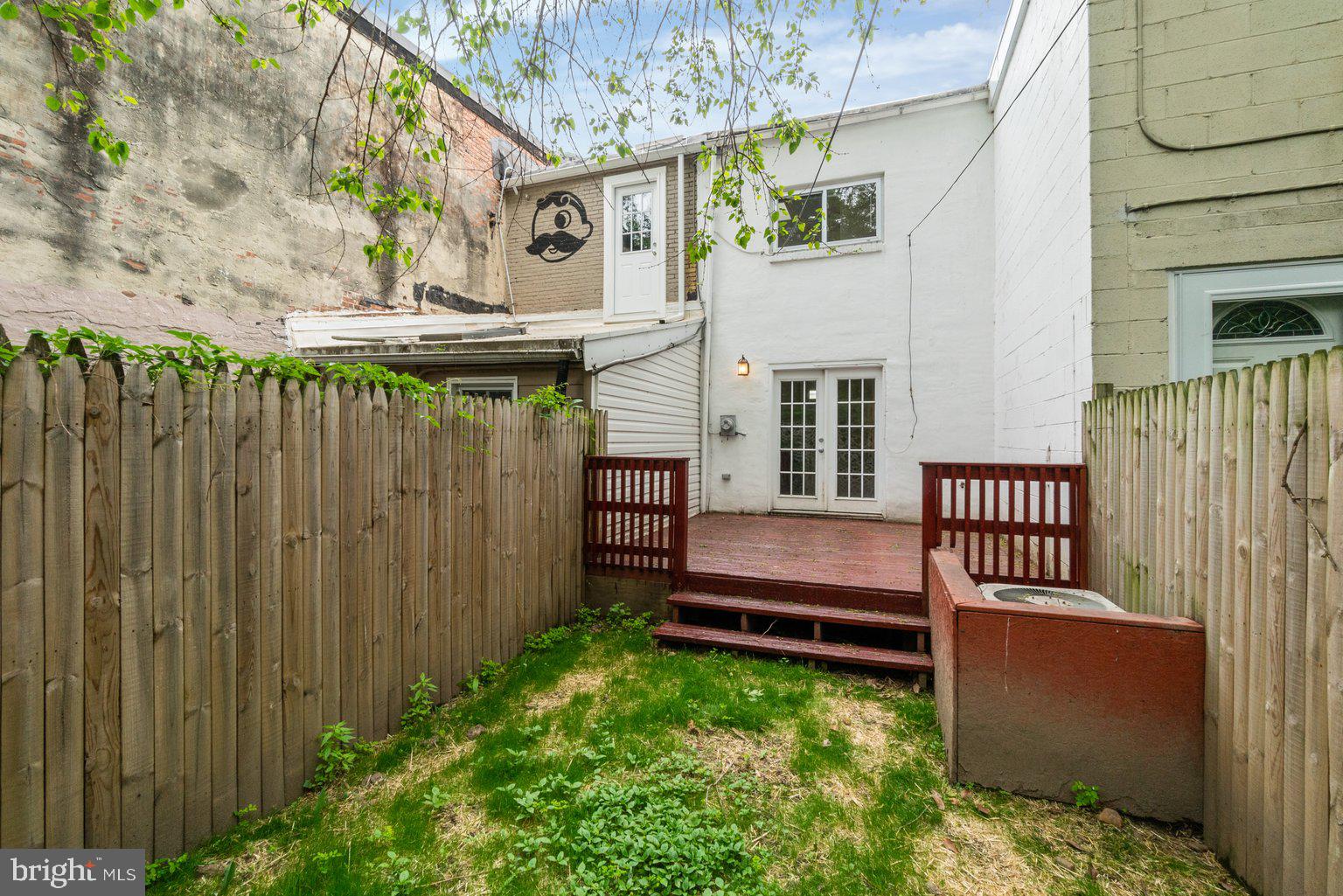 WASHINGTON VILLAGE - Residential