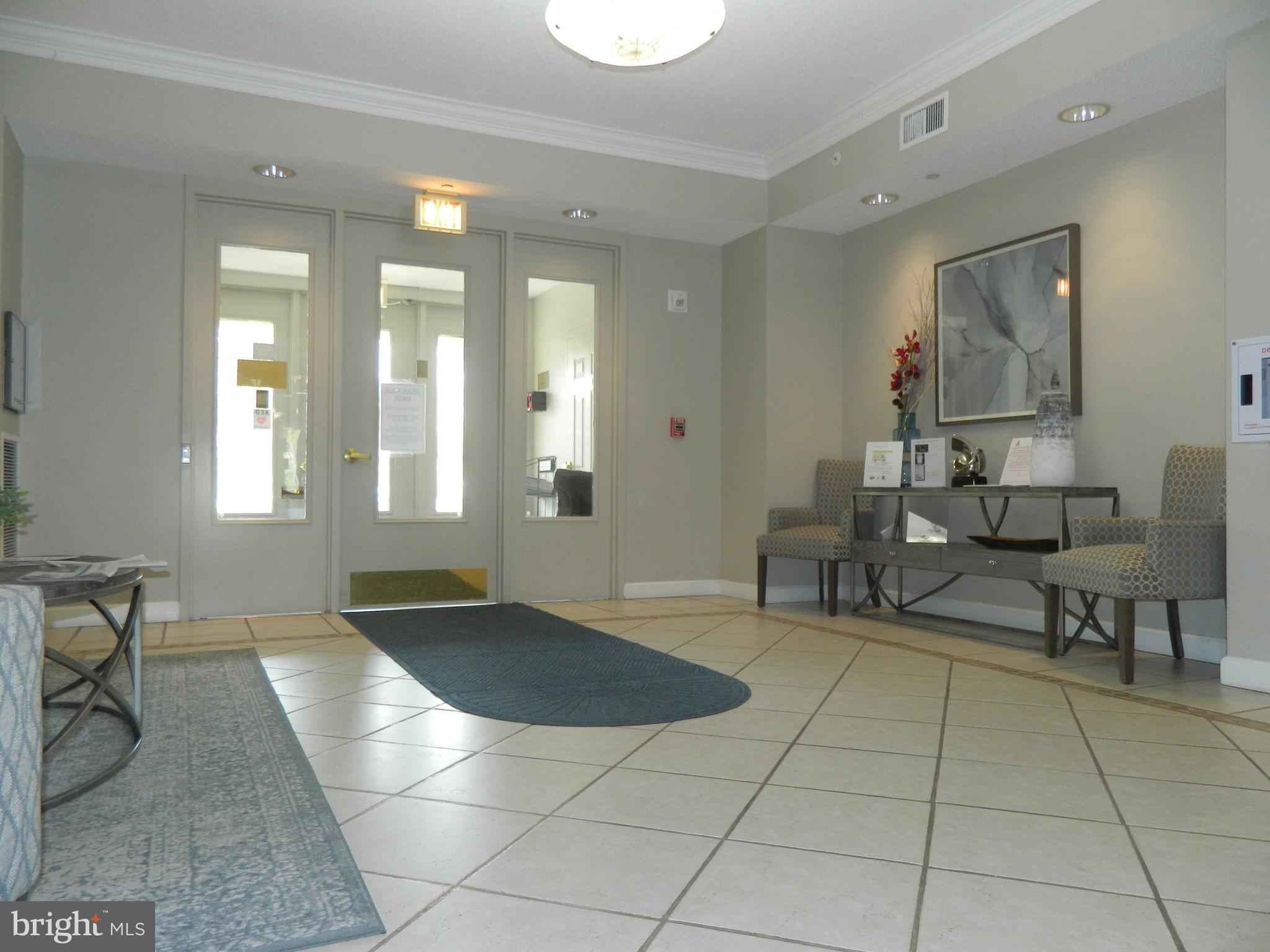 LEISURE WORLD - Residential