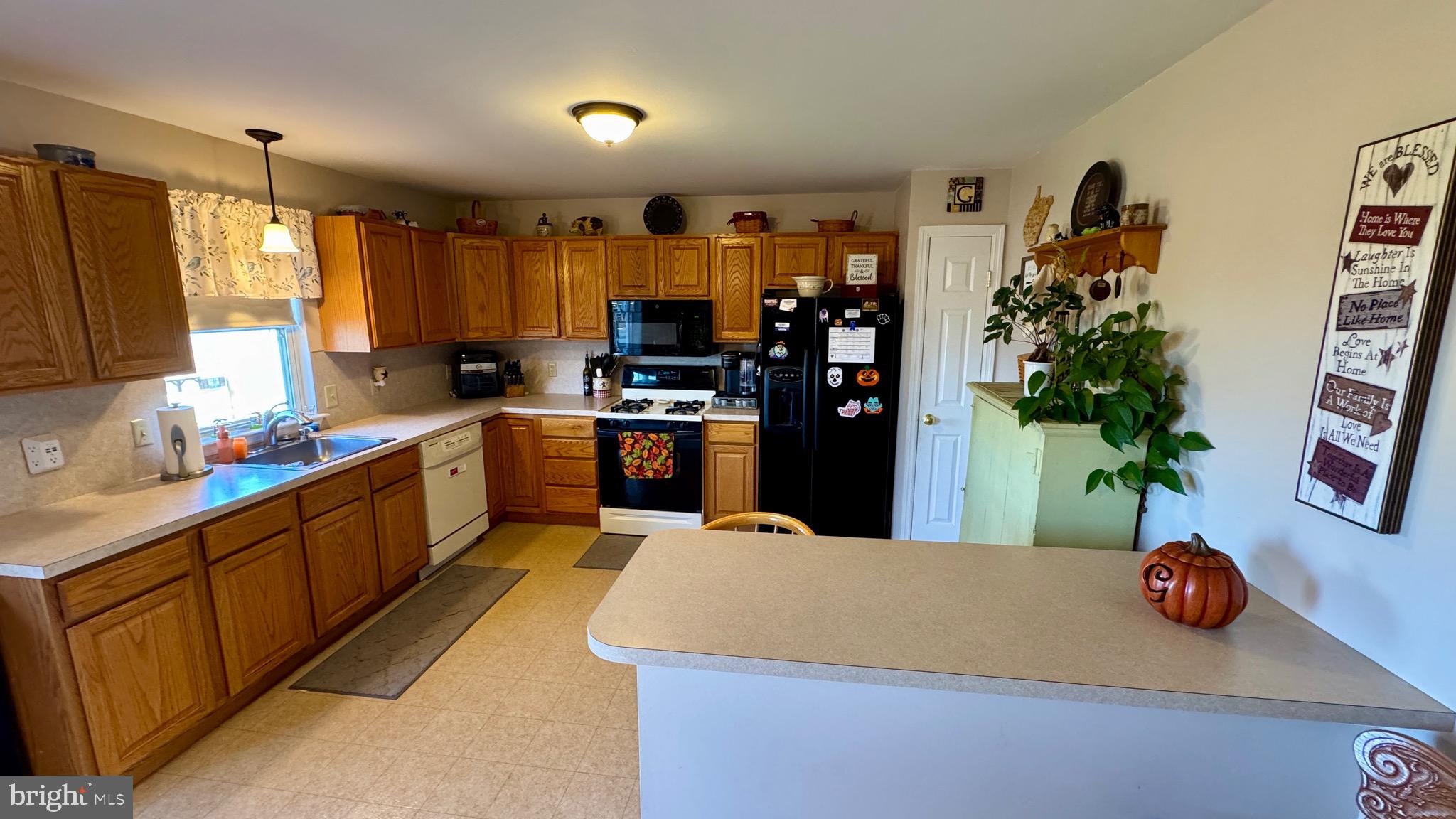281 N VIEW ROAD
