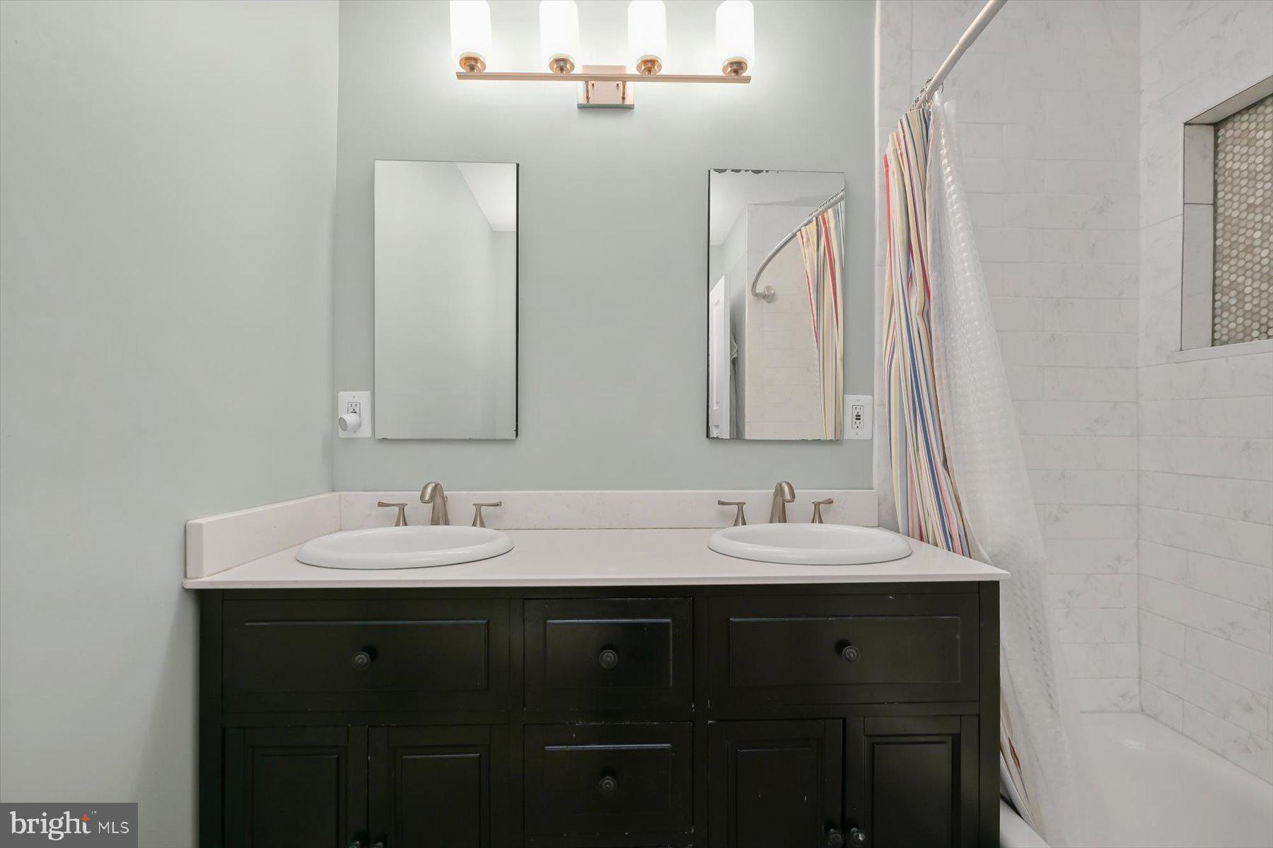 MOORESFIELD - Residential