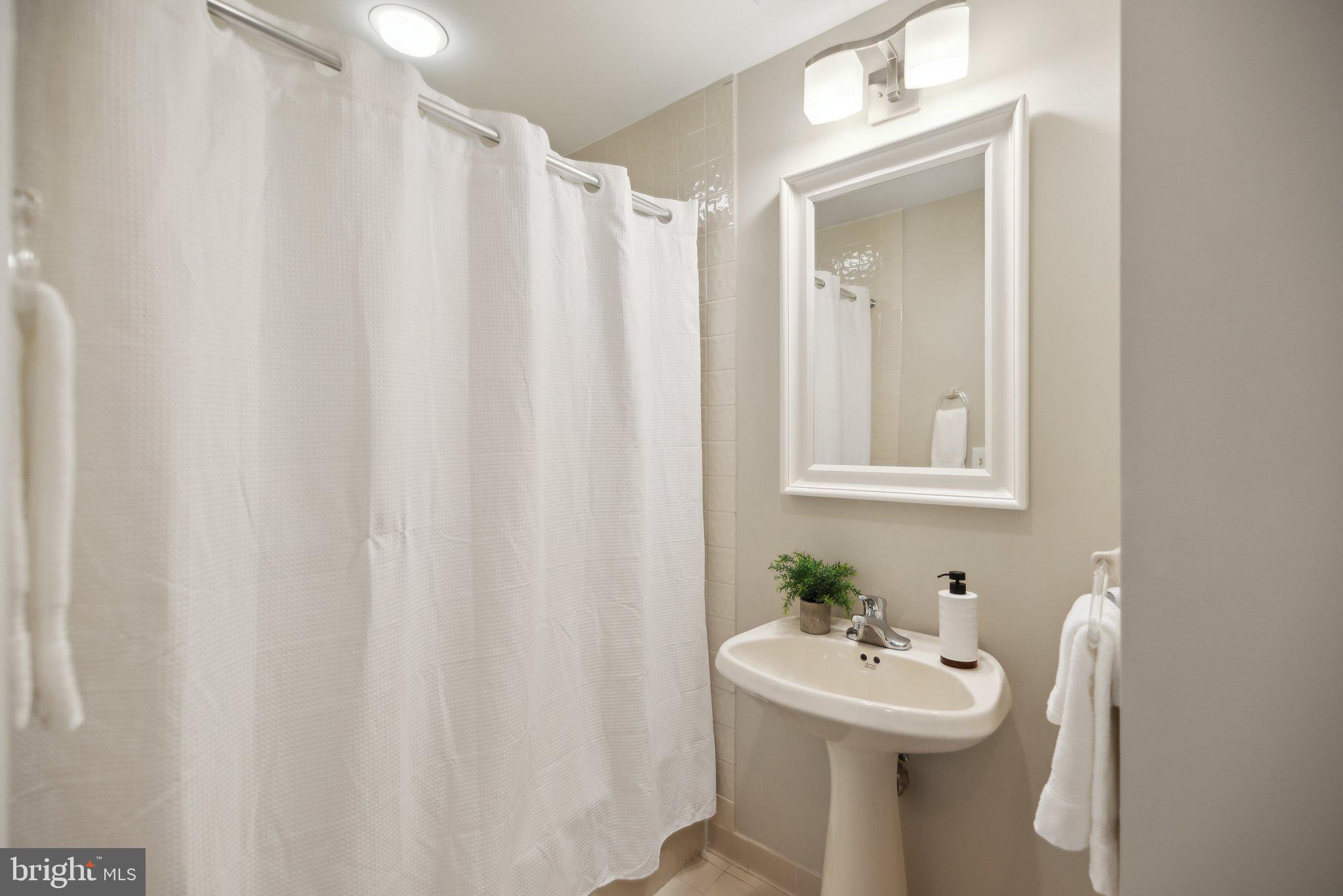 MAZZA WOODS - Residential