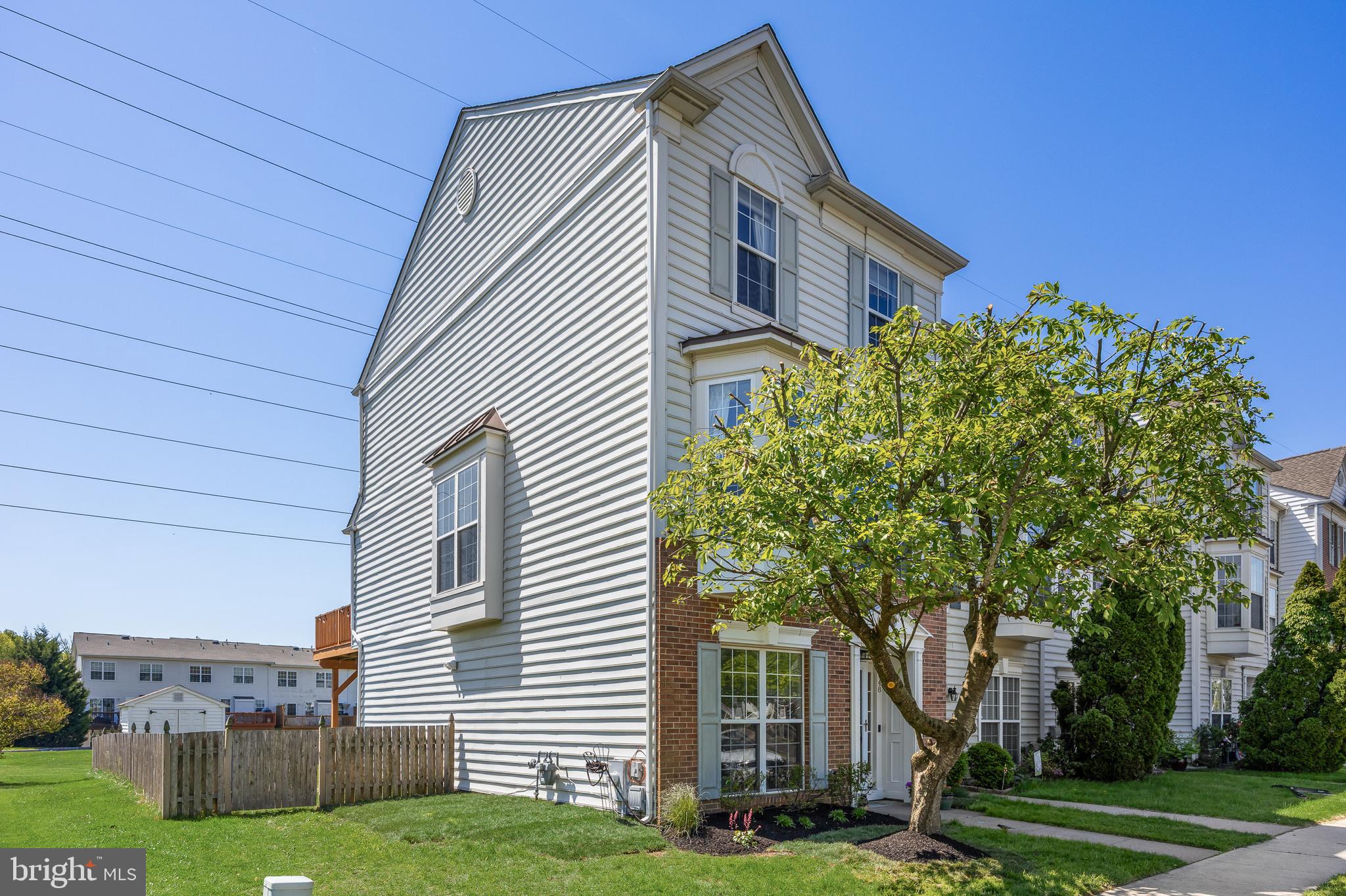 48 SNOWBERRY LANE