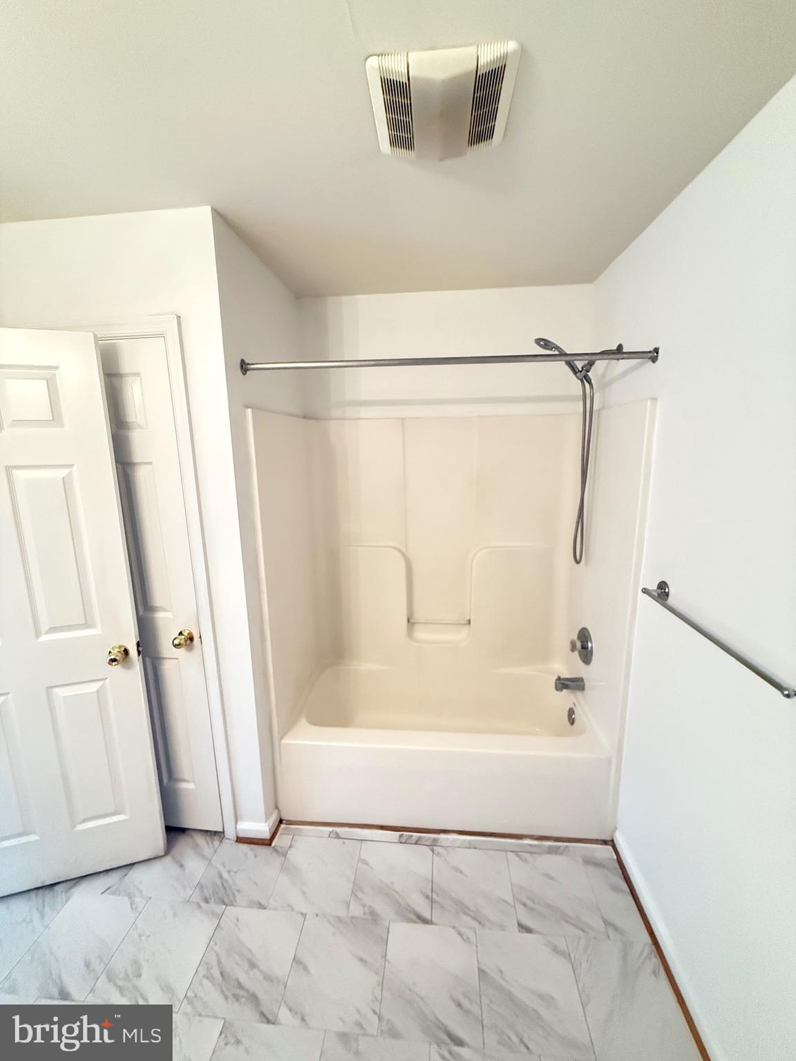 INWOOD MEADOWS - Residential