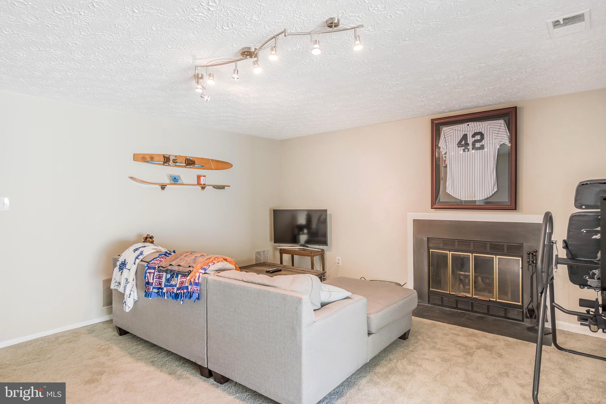 WALNUT RIDGE - Residential